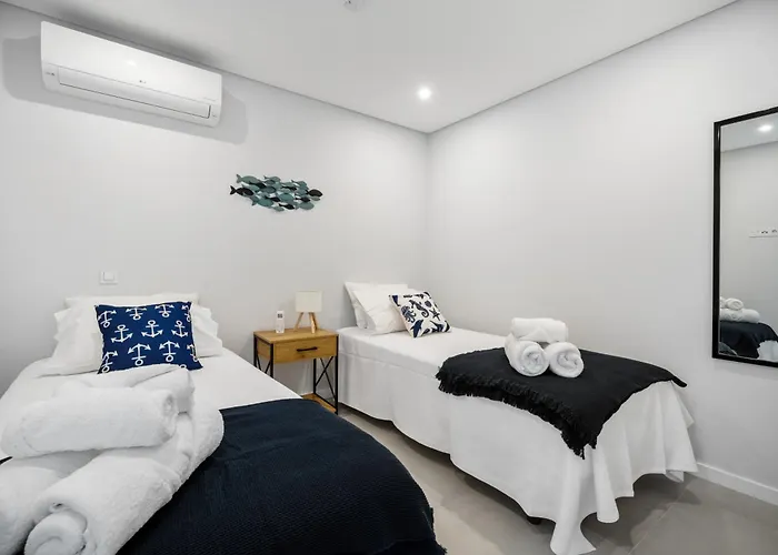 Sunny Sands Algarve Apartment *